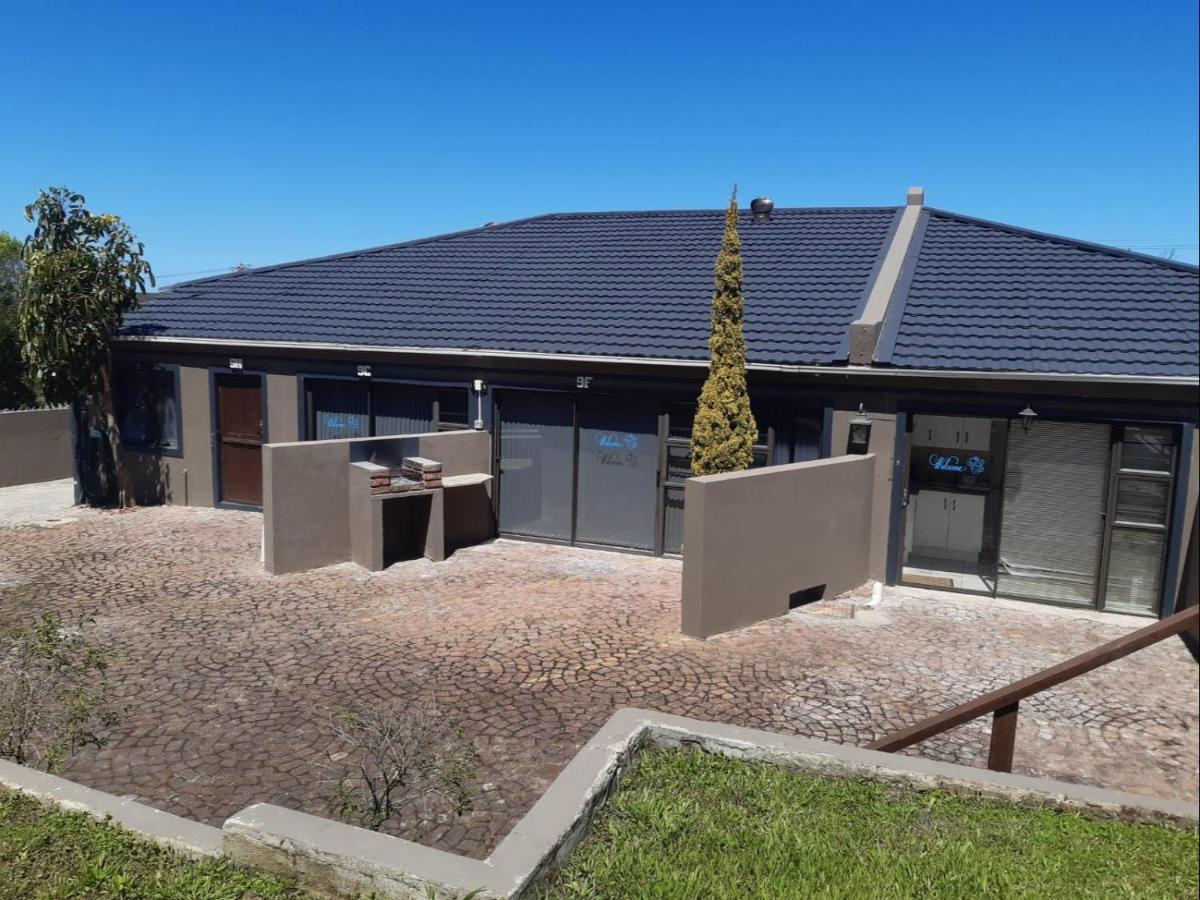 Cbs Accommodation Mossel Bay Exterior photo
